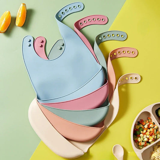 Babete Impermeável Ajustável — Praticidade, Conforto e Estilo